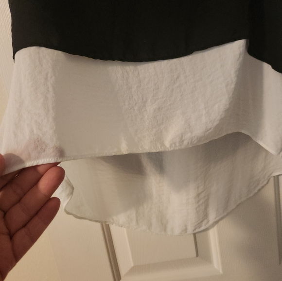 Dresser Black & White Layered Top Medium - Picture 3 of 7